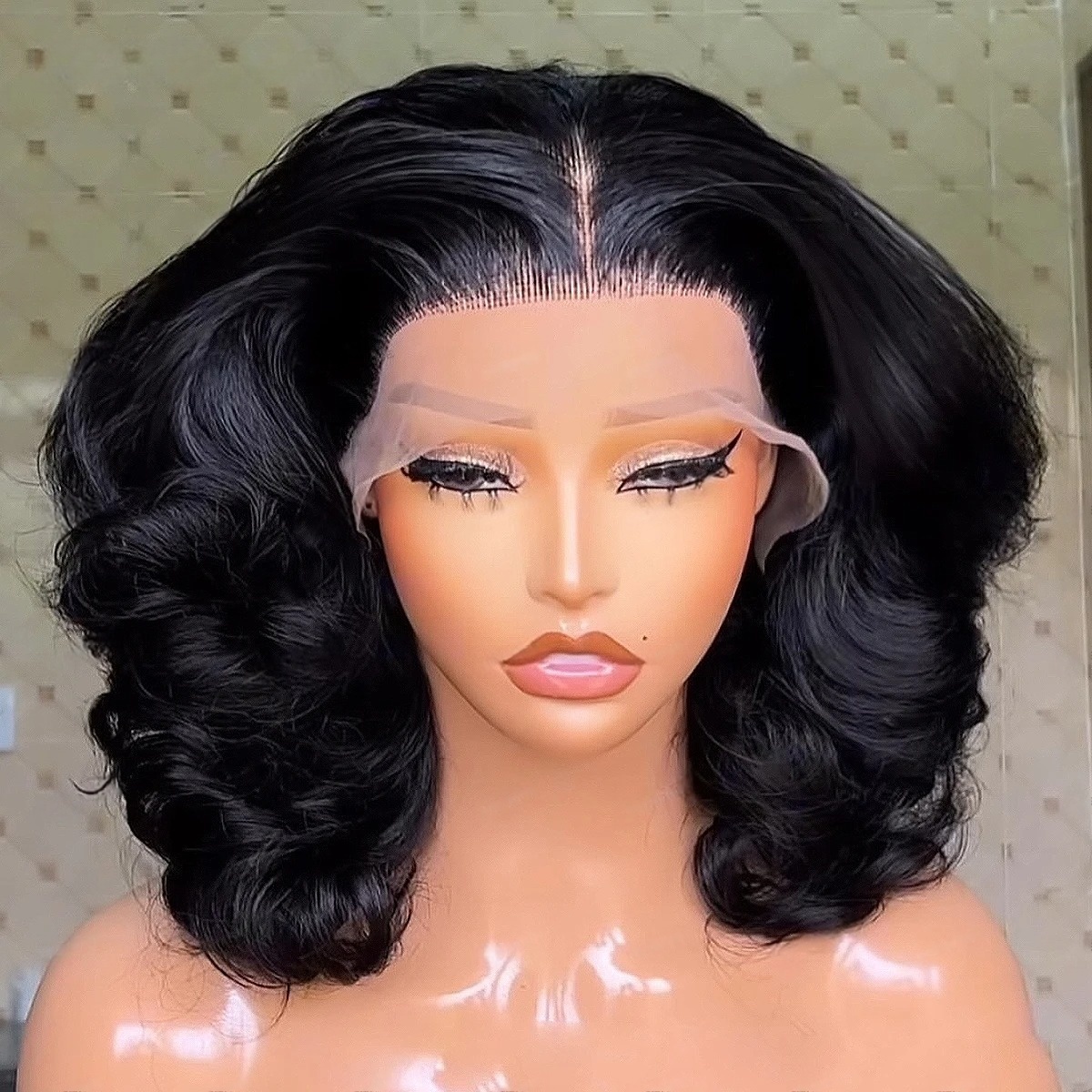 Perruque noire courte coupe bo - Pre Parted 13X4 Lace Front Bob Wig avis et prix